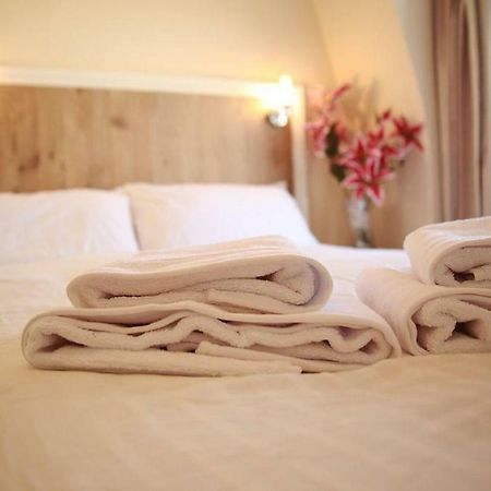 Acton Hill Hotel イーリング エクステリア 写真