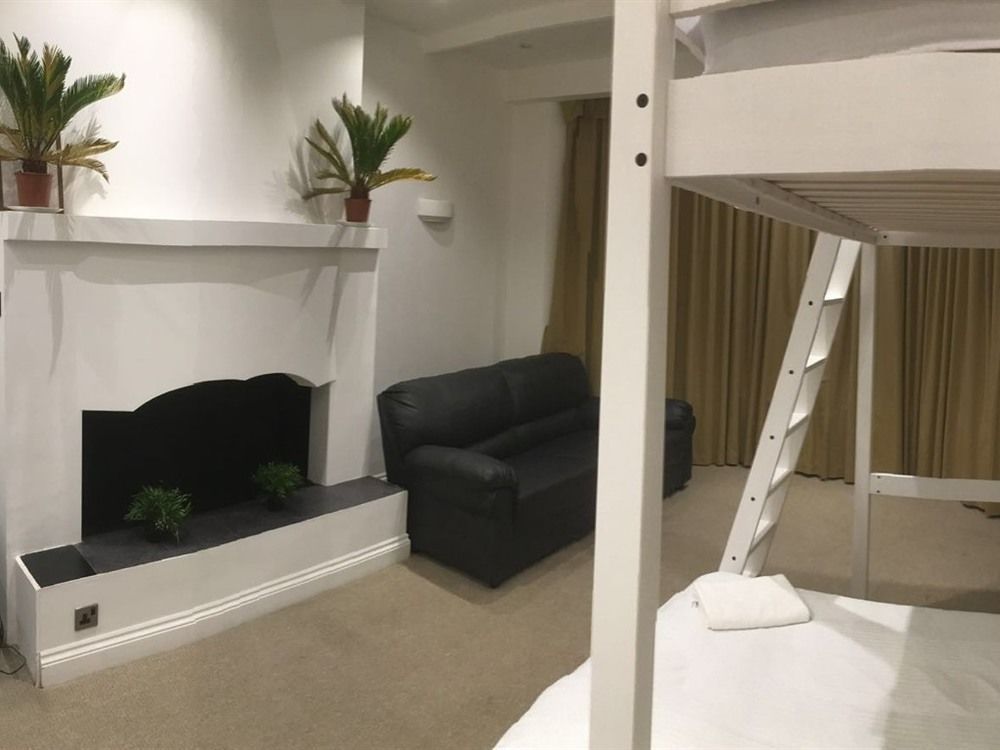 Acton Hill Hotel イーリング エクステリア 写真