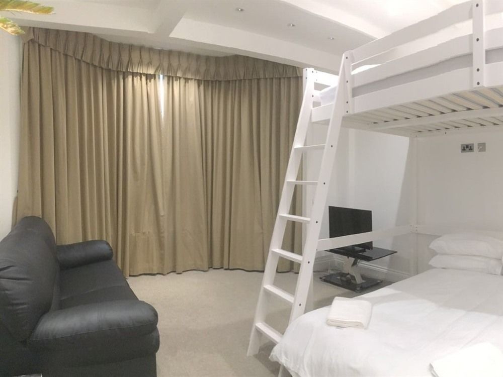 Acton Hill Hotel イーリング エクステリア 写真