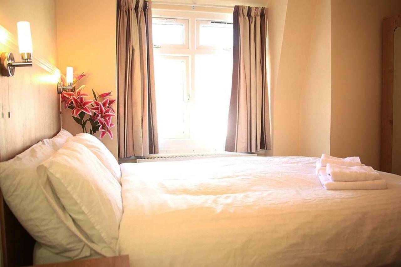 Acton Hill Hotel イーリング エクステリア 写真