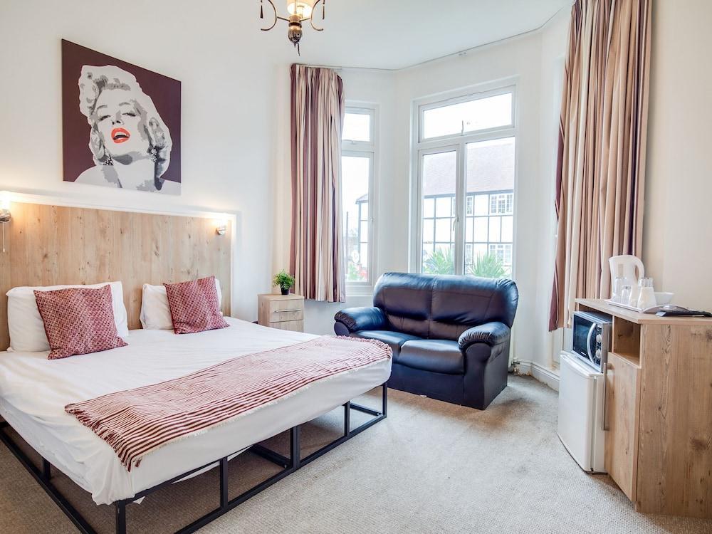 Acton Hill Hotel イーリング エクステリア 写真